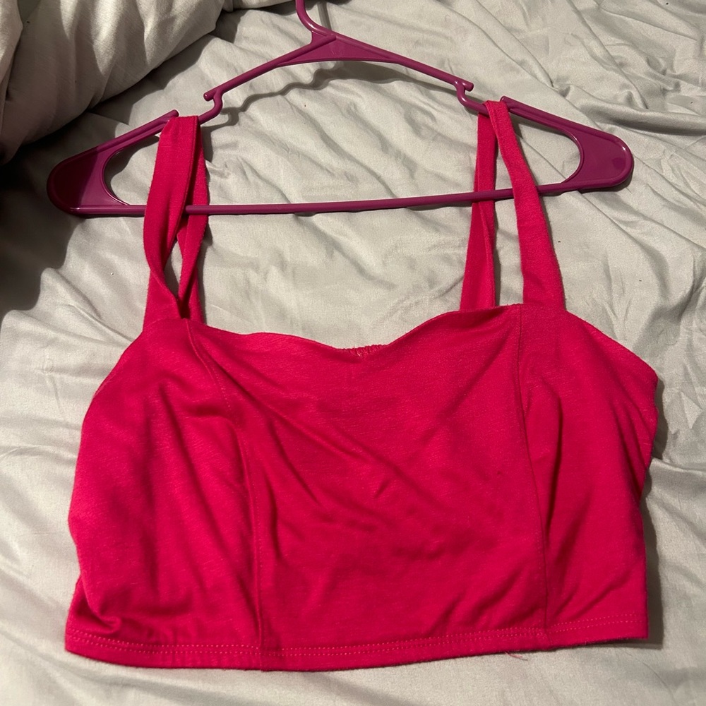 Women’s pink crop top